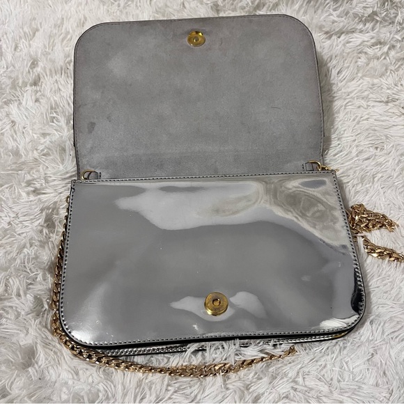 Stella McCartney Silver Metallic Gold Hardware Crossbody Bag Salma Hayek - Picture 7 of 16